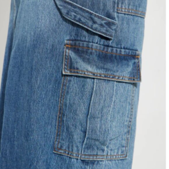 SOLD OUT - Picture 4 of 9